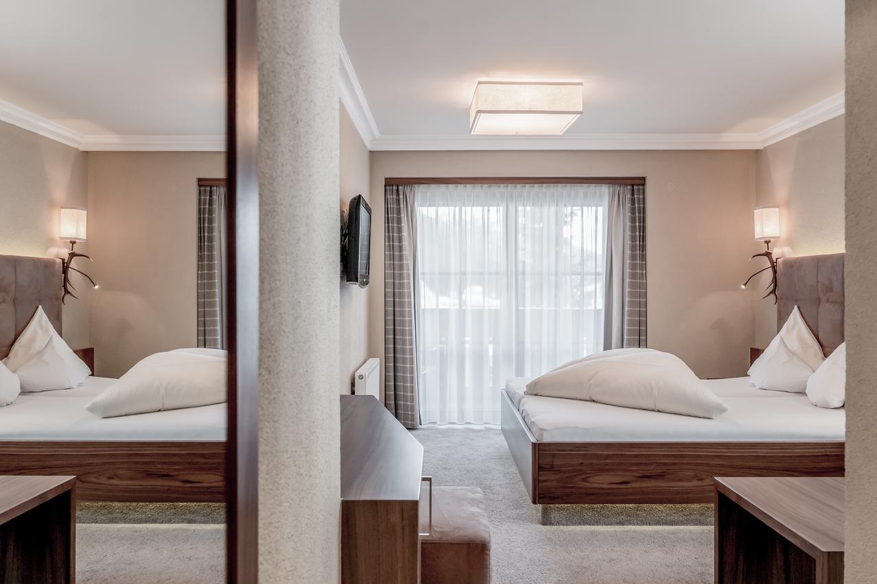 Hotel Garni Caroline Ischgl Exterior photo